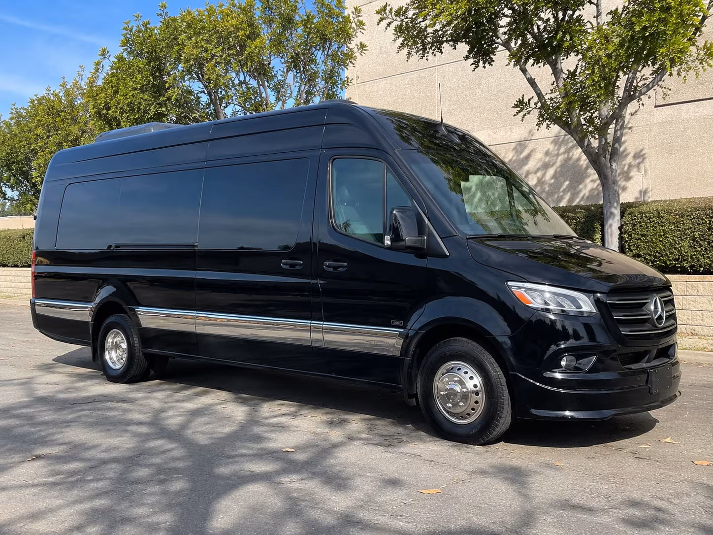 Erie Wine Tour & Brewery Transportation