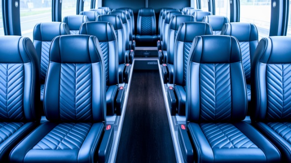 20 passenger minibus rental toledo